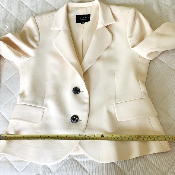 Creamy beige wool tuxedo style blazer black beaded buttons long sleeves & cuffs - Picture 16 of 16